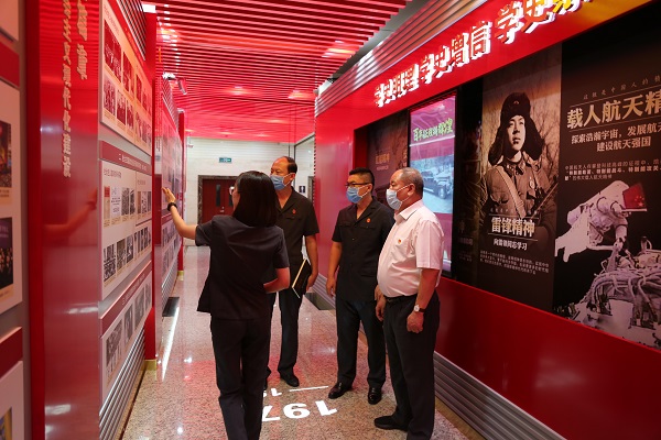 刘旭东.JPG 刘旭东.JPG