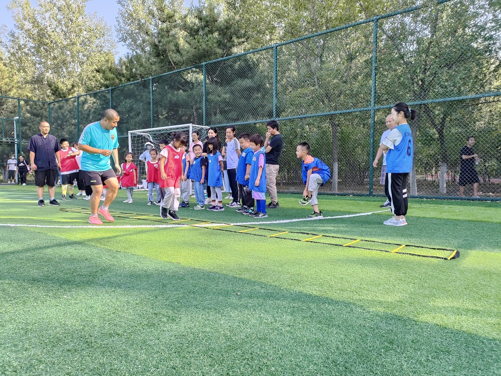 亲子足球运动会 (1) - 副本.jpg