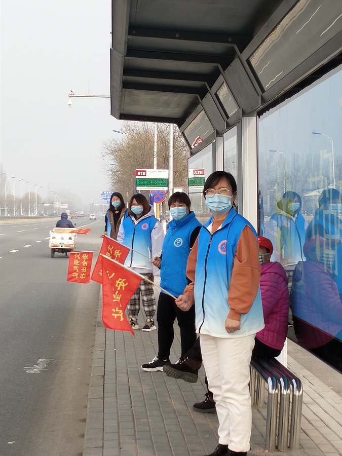 “志愿服务奉献爱 文明出行一起来”志愿服务活动 (4).jpg